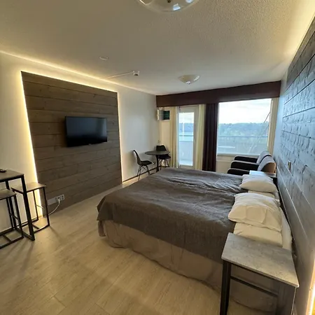 Terme, Huone 617 *